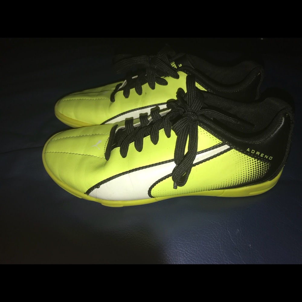 Bright yellow Puma’s